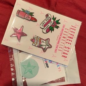 Jeffree Star pins and pop socket